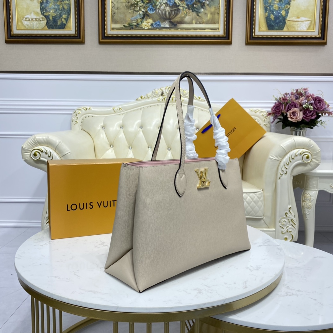 Louis Vuitton LOCKME SHOPPER Shoudler Bag M57346 Greige 